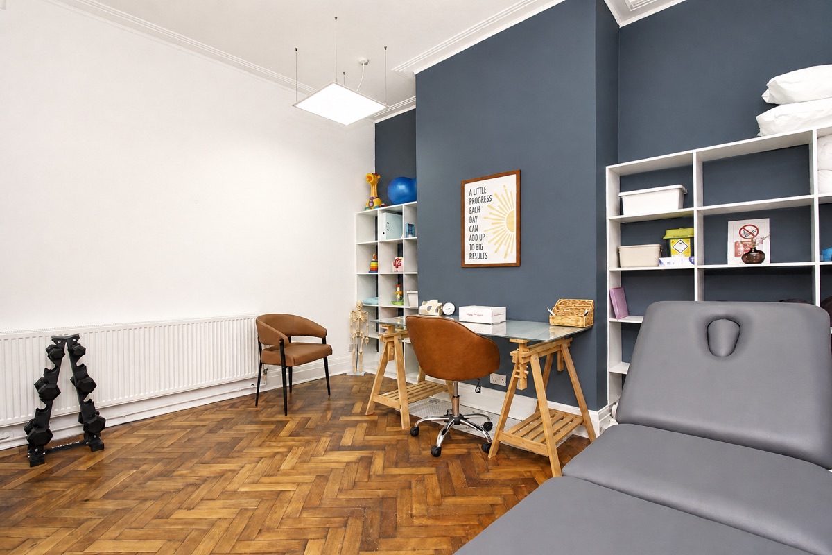 Lumina physiotherapy treatment room